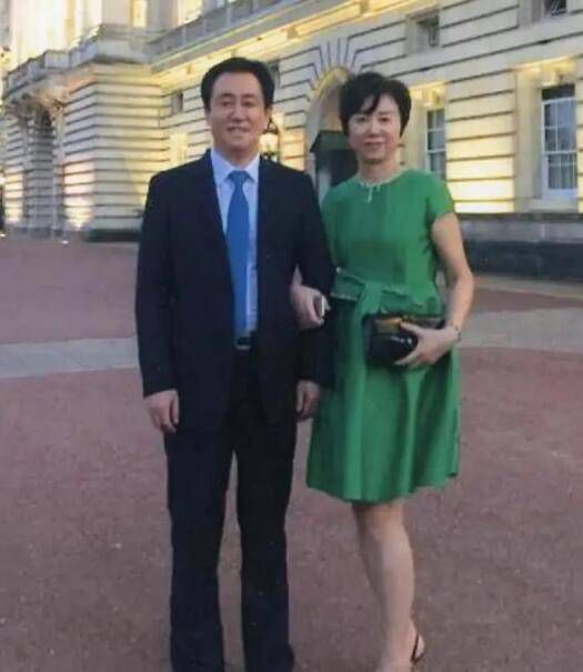 踩裆vk