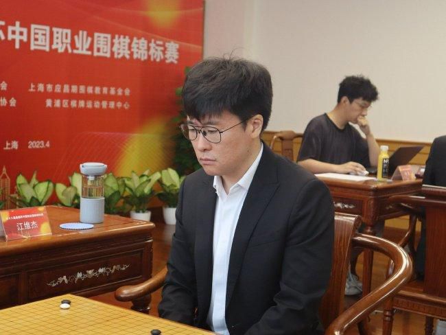 亚洲精品视频观看